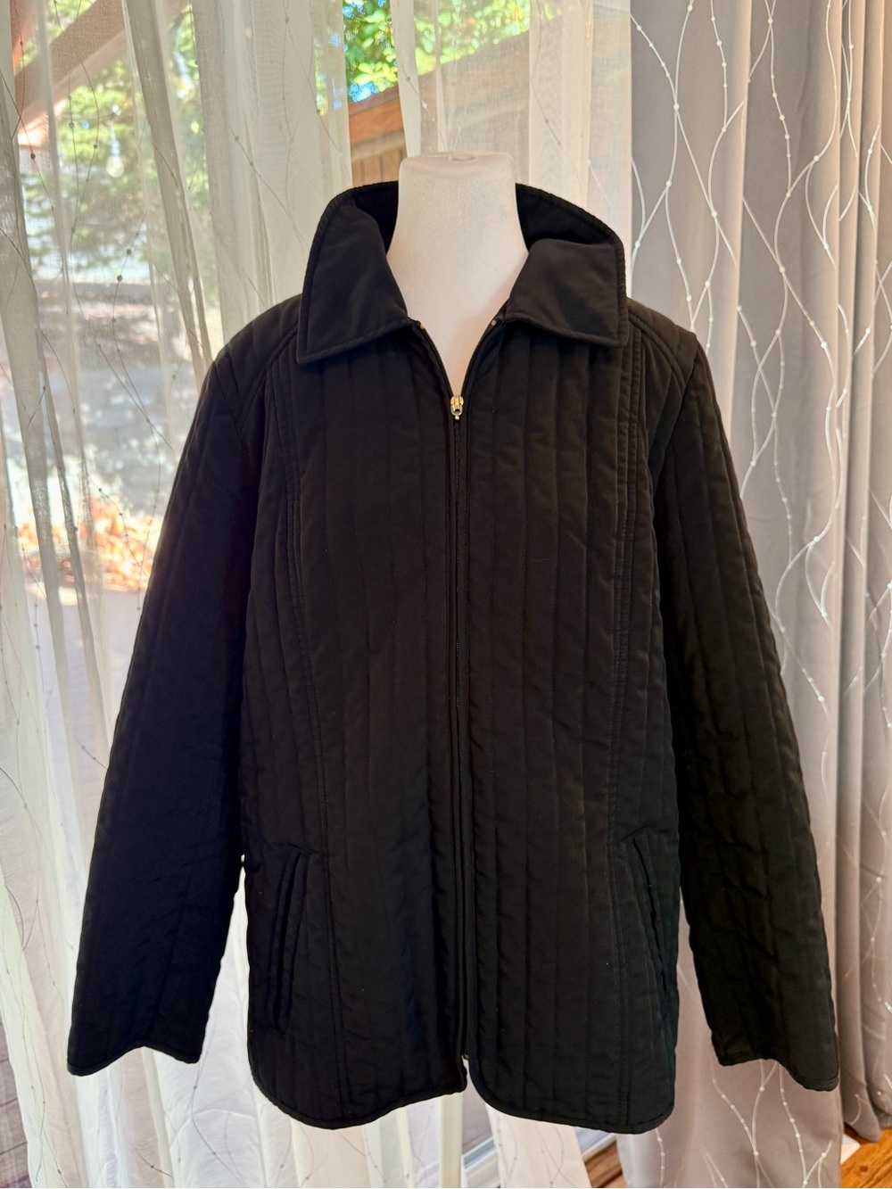 Esprit Wmn’s Black Quilted Jacket Full Zip Collared Partial Faux Fur Lined Sz 1X